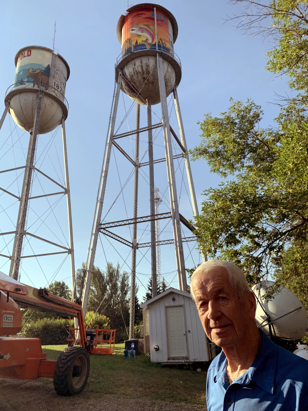 Water tower murals completed in Boissevain